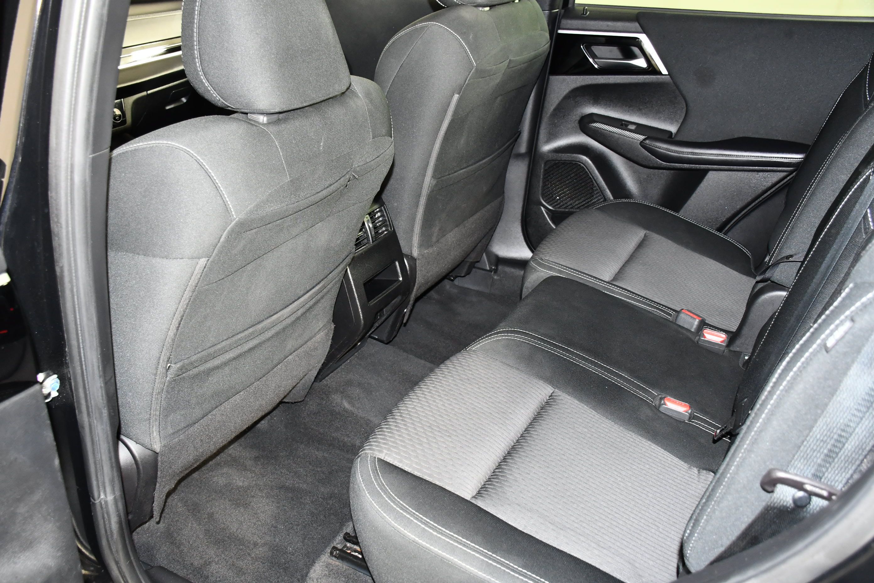 Used 2022 Mitsubishi Outlander ES AWD/4WD image 27