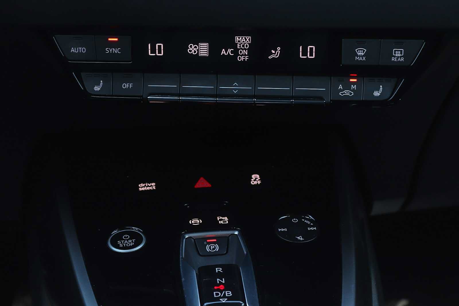 Used 2023 Audi Q4 e-tron Premium Plus w/ Premium Plus RWD image 17
