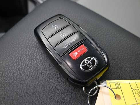 Certified 2025 Toyota Camry SE image 18