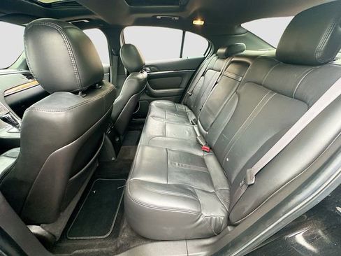 Used 2016 Lincoln MKS image 24