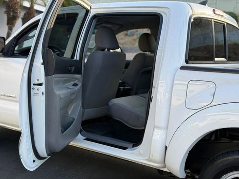 Used 2015 Toyota Tacoma 2WD Double Cab w/ SR5 Package image 20