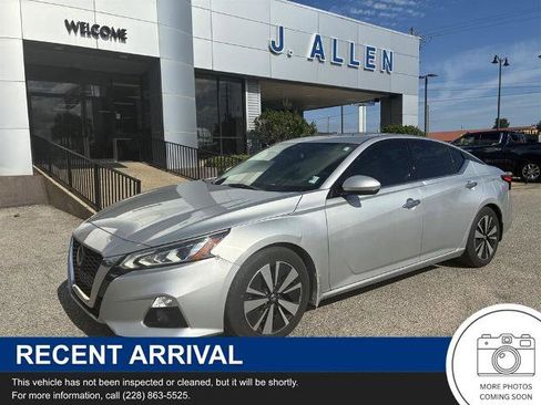 Used 2019 Nissan Altima 2.5 SV FWD image 1
