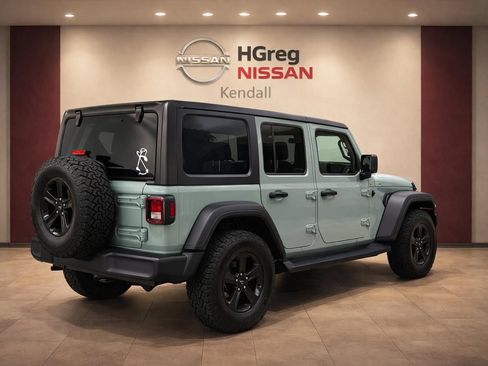 Used 2023 Jeep Wrangler Unlimited Sport AWD/4WD image 2