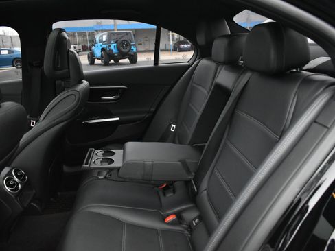 Used 2022 Mercedes-Benz C 300 4MATIC Sedan image 17