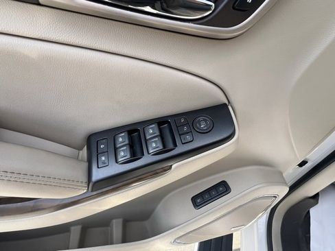 Used 2018 GMC Yukon Denali w/ Denali Ultimate Package image 10