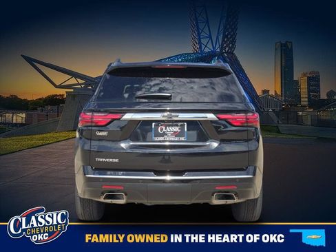 Used 2023 Chevrolet Traverse High Country FWD image 6