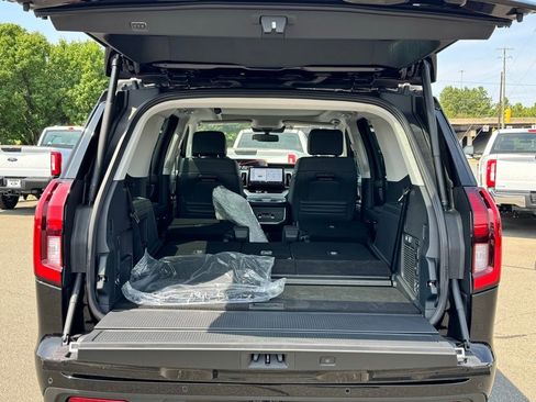 New 2025 Ford Expedition Active image 21