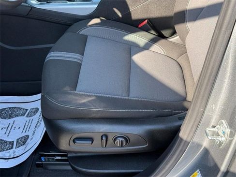 Used 2024 Chevrolet Blazer LT w/ Convenience Package image 18