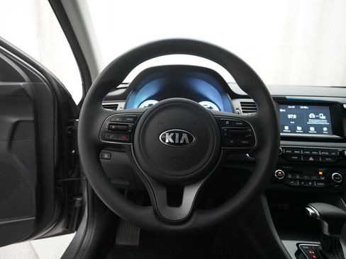 Used 2017 Kia Niro LX FWD image 4