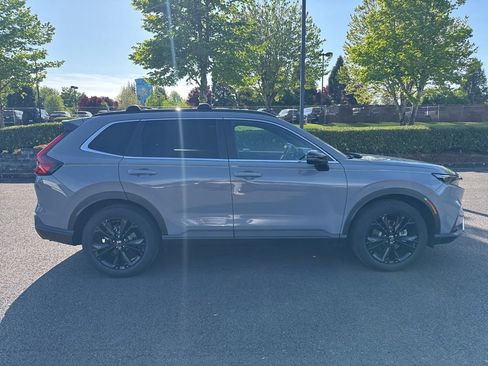 Used 2024 Honda CR-V Sport Touring image 8