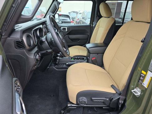 Used 2023 Jeep Wrangler Unlimited w/ Cold Weather Group AWD/4WD image 5
