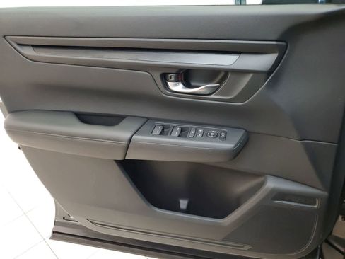 Certified 2025 Honda CR-V EX image 16