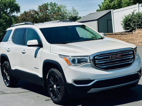 Used 2019 GMC Acadia SLT w/ LPO, Floor Liner Package AWD/4WD image 13
