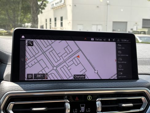 Used 2025 BMW X4 M40i image 25