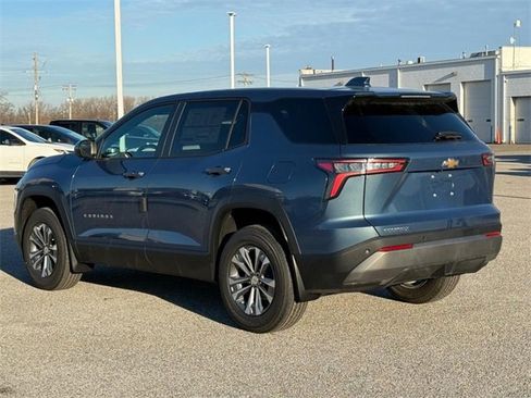 New 2026 Chevrolet Equinox LT image 3