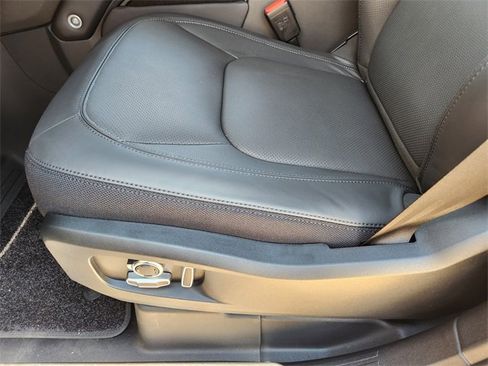 New 2025 Land Rover Defender 130 V8 image 17