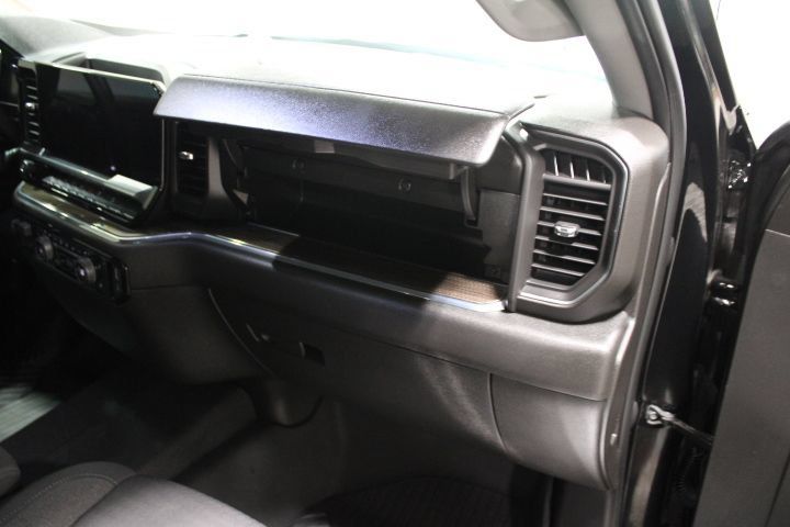 Used 2024 Chevrolet Silverado 1500 RST w/ Z71 Off-Road Package AWD/4WD image 28
