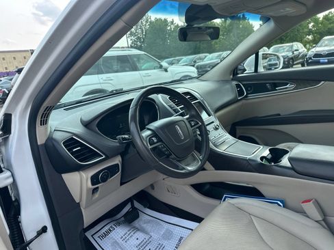 Used 2019 Lincoln Nautilus Reserve w/ Class II Trailer Tow Package AWD/4WD image 13