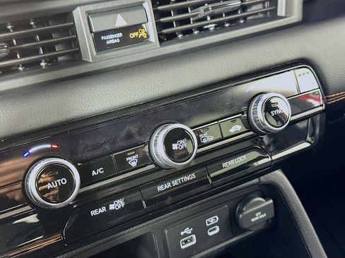 New 2025 Honda Pilot TrailSport image 15