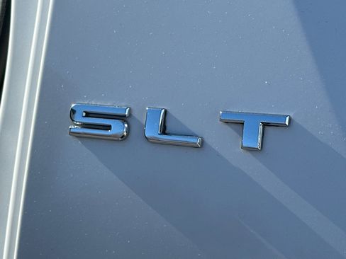 Used 2017 GMC Terrain SLT image 20