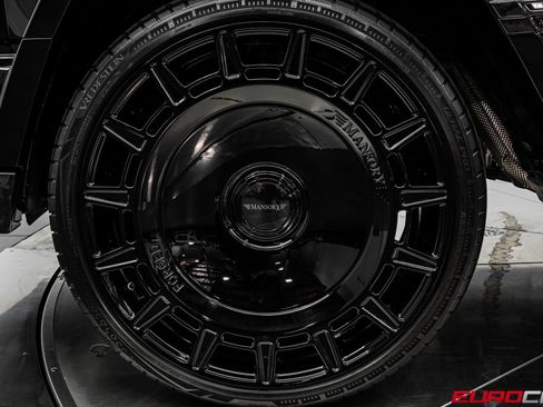 Used 2025 Mercedes-Benz G 63 AMG 4MATIC image 32