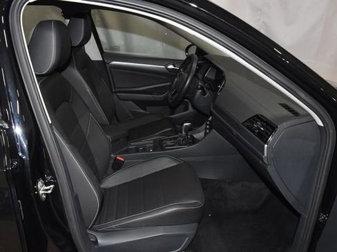 Used 2024 Volkswagen Jetta SE image 27