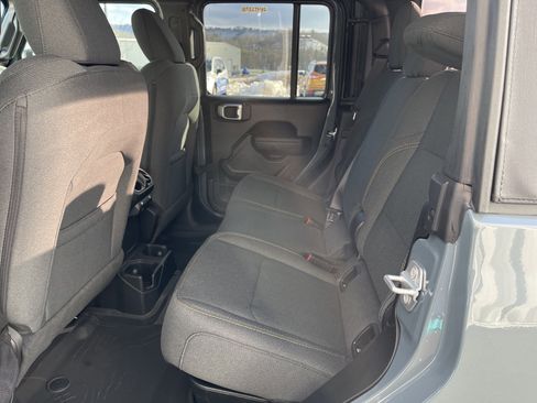 New 2026 Jeep Gladiator Willys image 13