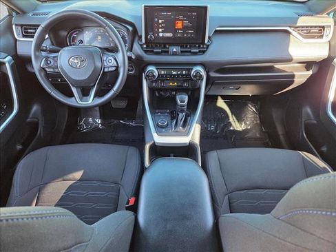 Certified 2023 Toyota RAV4 SE image 17