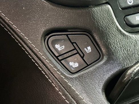 Used 2018 Chevrolet Tahoe Premier AWD/4WD image 22