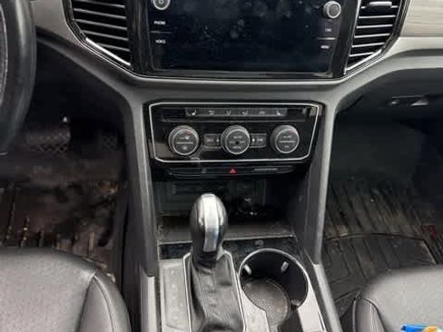 Certified 2021 Volkswagen Atlas SEL image 16
