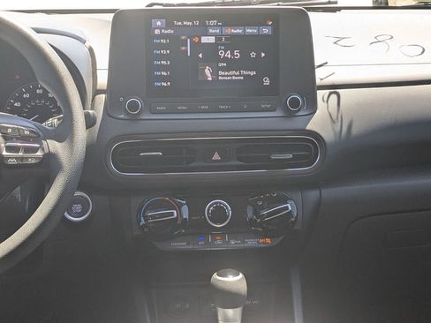 Used 2023 Hyundai Kona SEL AWD/4WD image 25