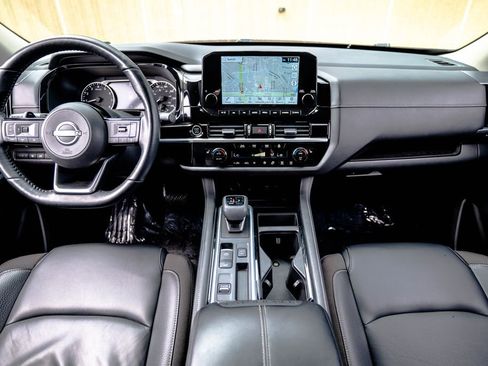 Used 2023 Nissan Pathfinder SL FWD image 13