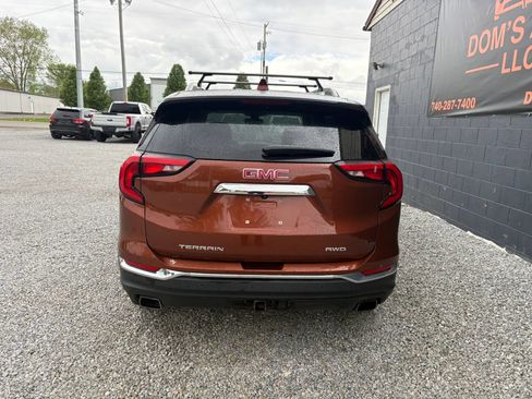 Used 2019 GMC Terrain SLT w/ Preferred Package AWD/4WD image 3