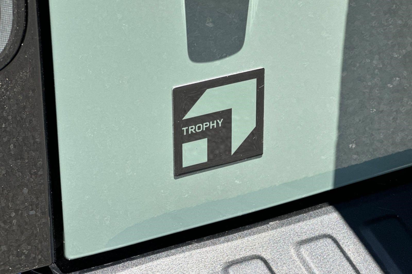 New 2026 Land Rover Defender 110 Trophy Edition AWD/4WD image 27