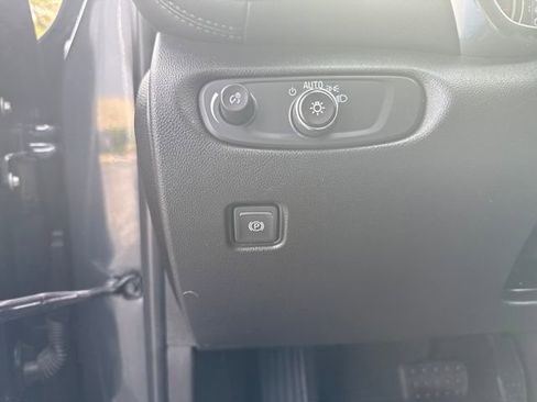 Used 2022 Chevrolet Blazer LT image 14