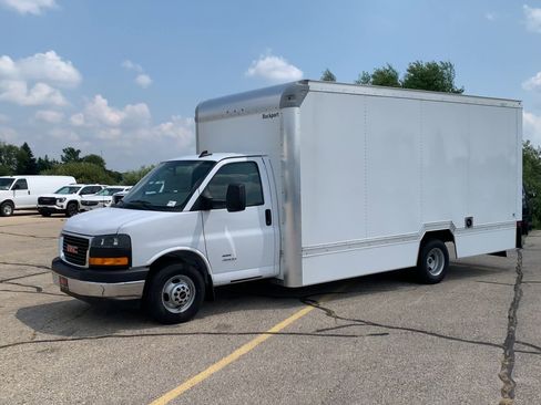 New 2024 GMC Savana 4500 w/ Power Convenience Package image 4