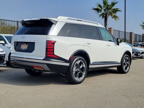 New 2026 Hyundai Palisade Limited image 2