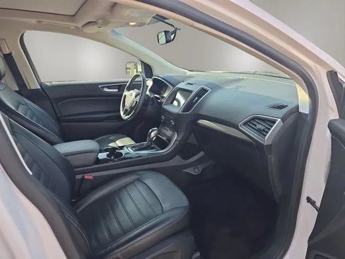 Used 2017 Ford Edge SEL w/ Equipment Group 201A FWD image 9