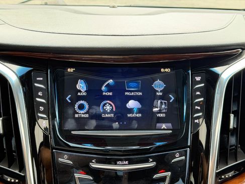 Used 2017 Cadillac Escalade Luxury AWD/4WD image 72