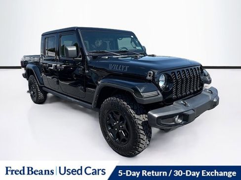 Used 2022 Jeep Gladiator Sport AWD/4WD image 1