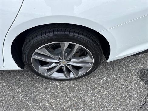 Used 2024 Chevrolet Malibu LT FWD image 9