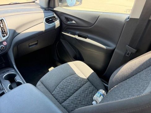 Used 2024 Chevrolet Equinox LT AWD/4WD image 16