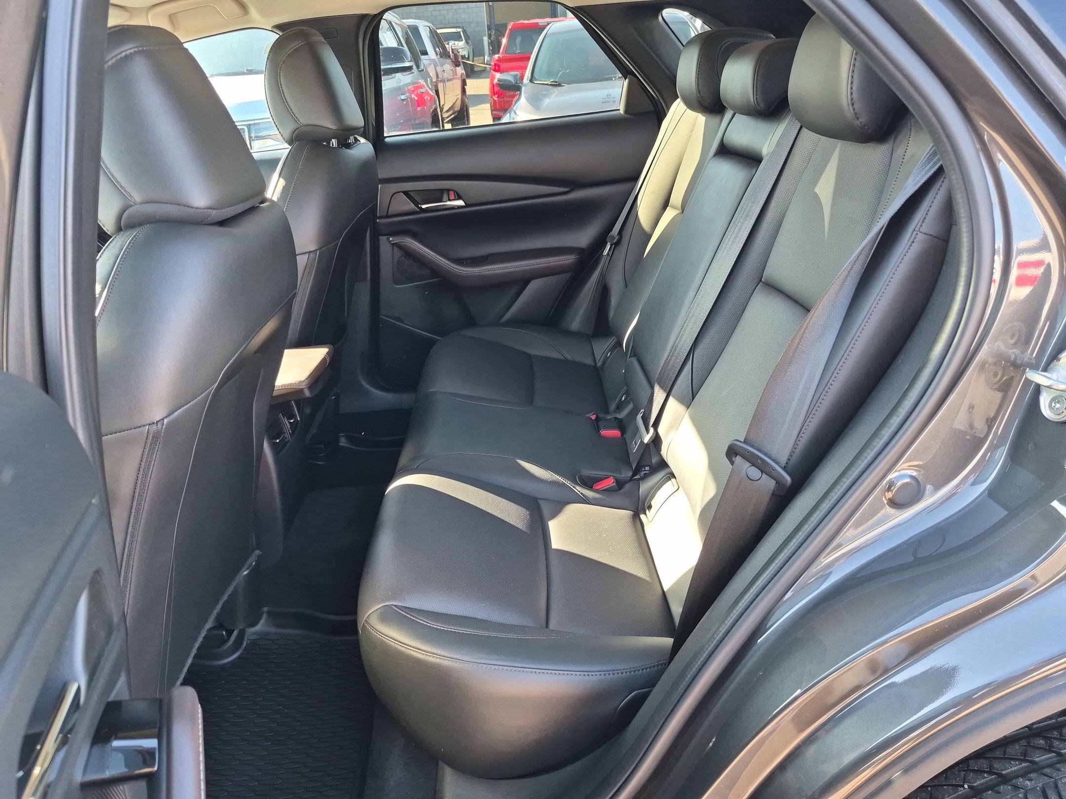 Used 2022 MAZDA CX-30 AWD 2.5 S w/ Premium Package image 27