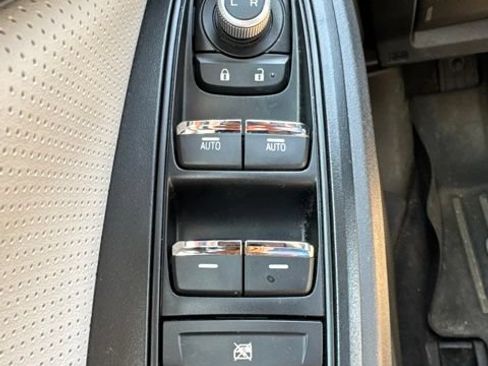 Used 2020 Subaru Crosstrek 2.0i Limited w/ Moonroof Package AWD/4WD image 12