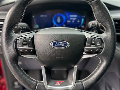 Used 2022 Ford Explorer ST w/ Equipment Group 401A AWD/4WD image 14