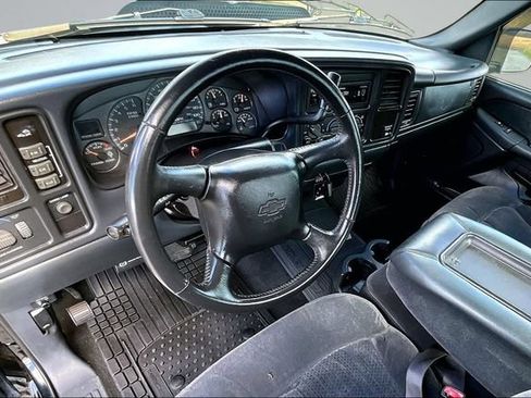 Used 2002 Chevrolet Silverado 2500 LS AWD/4WD image 8