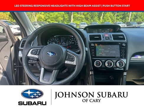 Used 2018 Subaru Forester 2.5i Touring AWD/4WD image 8