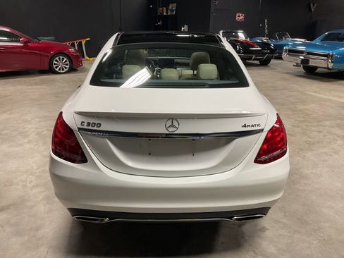 Used 2018 Mercedes-Benz C 300 4MATIC Sedan w/ Multimedia Package image 9