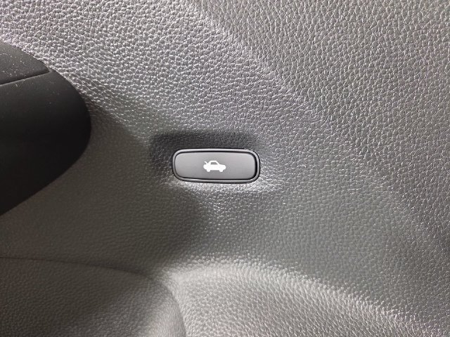 Used 2025 Honda Civic Sport image 28