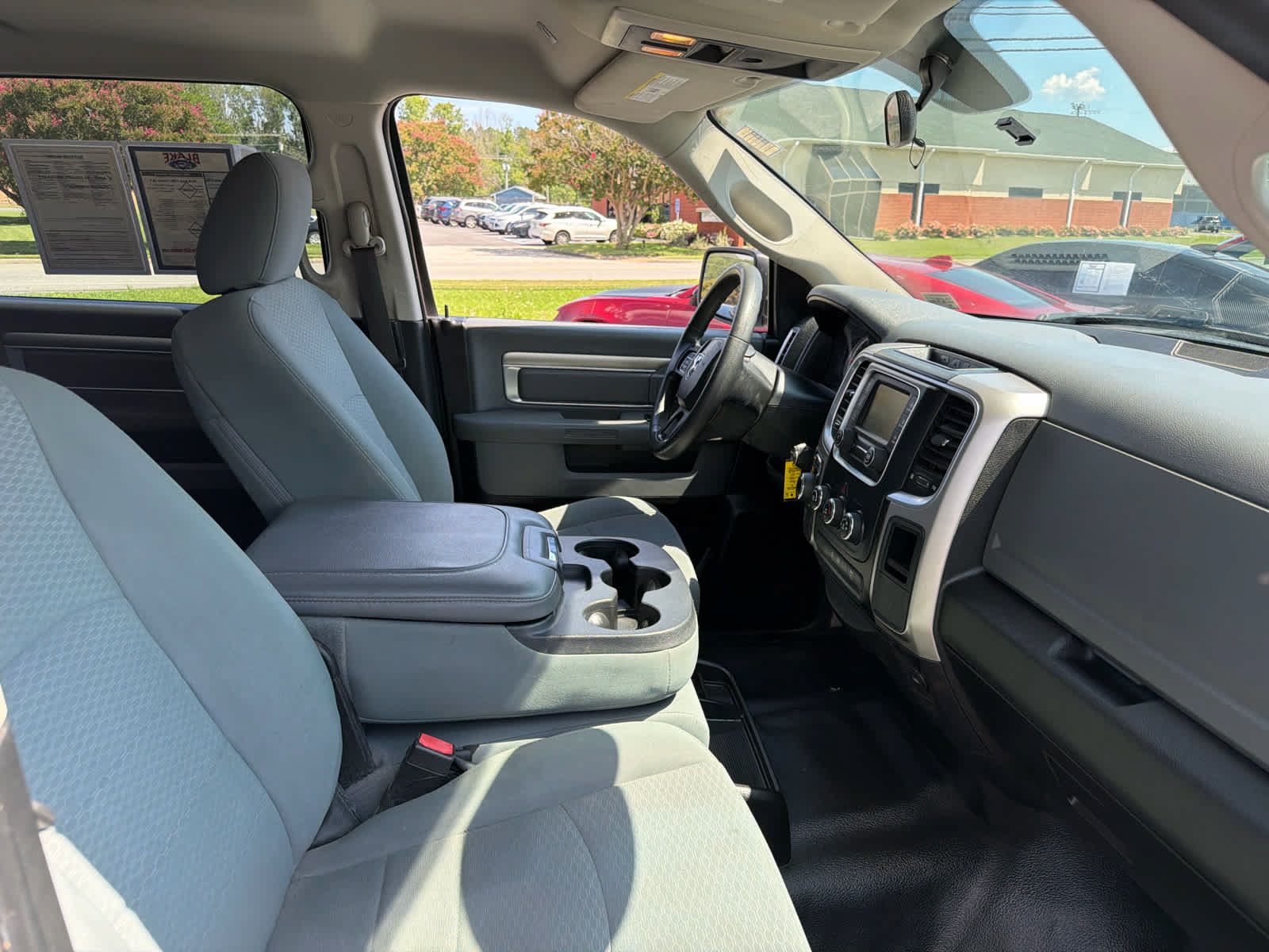 Used 2019 RAM 1500 Classic SLT w/ Protection Group AWD/4WD image 9